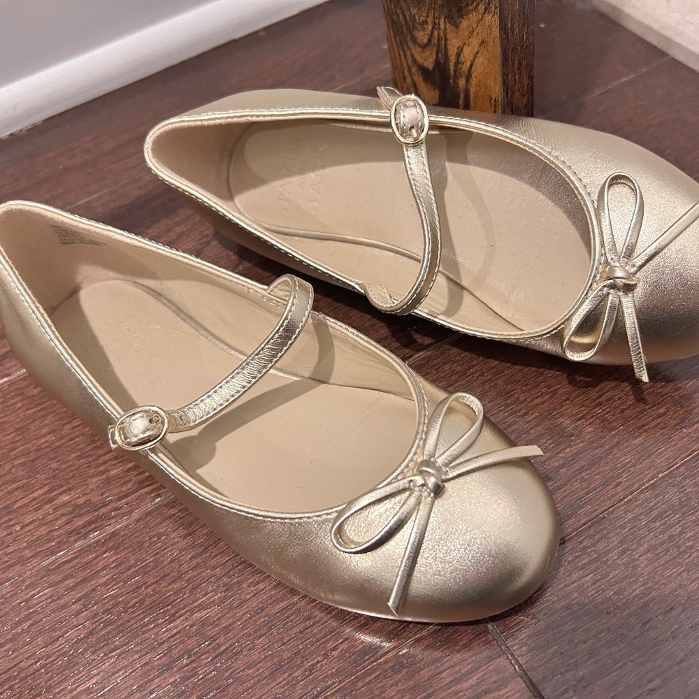 Gold dress ballet flat